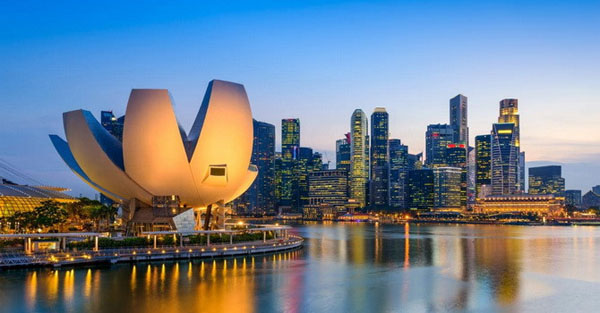 Singapore hạ dự báo tăng trưởng kinh tế về gần 0% vì căng thẳng Mỹ – Trung