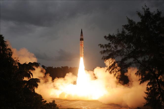 Ấn Độ thử nghiệm thành công tên lửa đạn đạo tầm trung Agni-IV