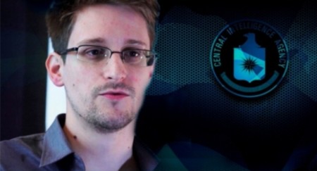 Nhiều người Nga góp tiền ủng hộ Snowden