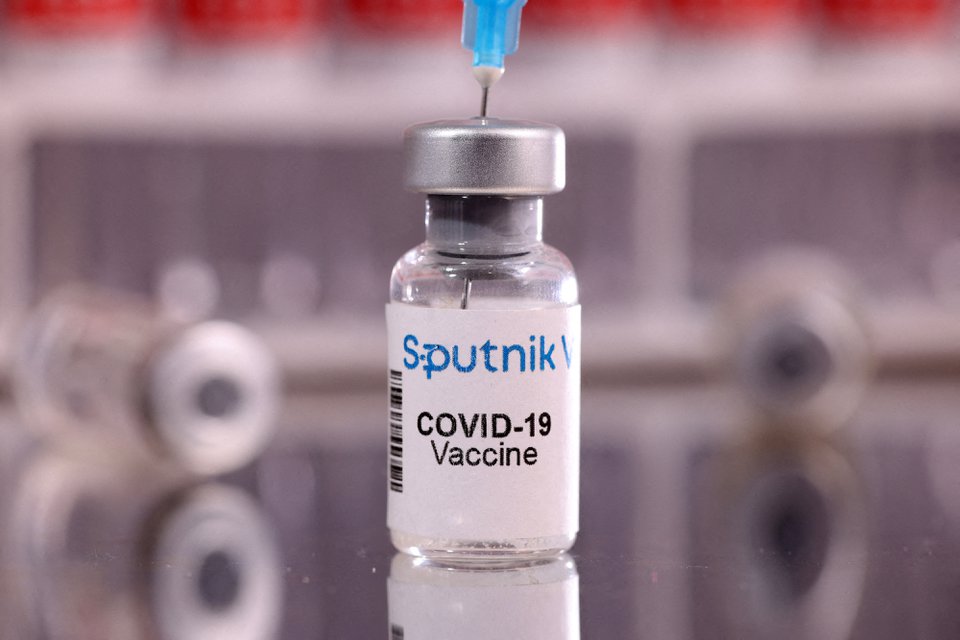 WHO trì hoãn cấp phép vaccine Sputnik V của Nga do vấn đề kĩ thuật