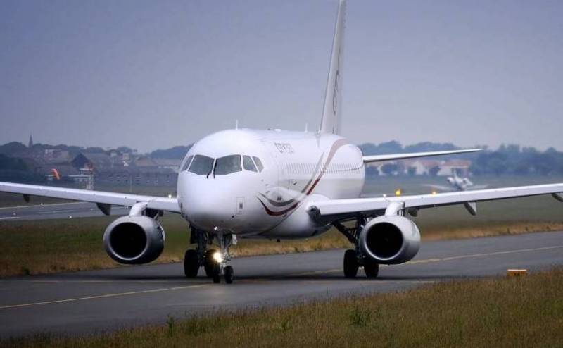 Máy bay Superjet chịu lệnh trừng phạt của phương Tây