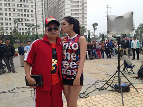 Đứng ngồi không yên với phim hài Tết 2014