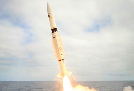 Siêu tên lửa SM-6 đáng gờm của hải quân Mỹ