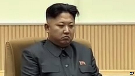Thanh trừng chú dượng: Điều gì đang chờ đợi ông Kim Jong-un?