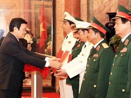 Từ 1.1.2014: Chủ tịch nước sẽ phong tất cả các hàm cấp tướng