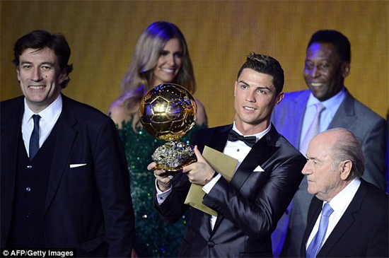 Ronaldo đoạt danh hiệu QBV FIFA 2013