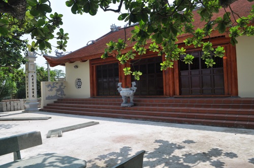 Rồng ‘ghé thăm’ ngôi miếu thờ ở Hà Nam?