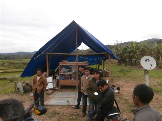 Làng “ma ám” kiên quyết “một đi không trở lại”