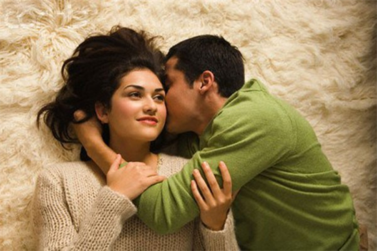5 điều ở phụ nữ gợi ham muốn yêu thương cho đàn ông