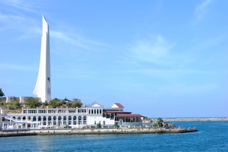 Nga có dang rộng vòng tay đón Crimea?