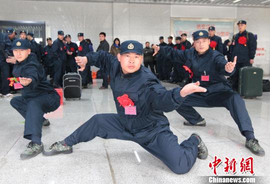 Quân đội Trung Quốc bỏ võ thuật cổ truyền vì “vô bổ”