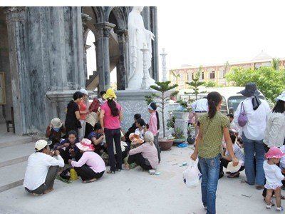 Tranh nhau uống nước chảy ra từ bộ hài cốt gần 200 tuổi