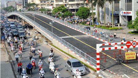 Hôm nay, cầu vượt nối sân bay Nội Bài thông xe