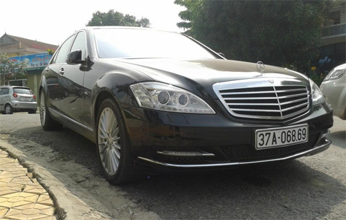 Những chiếc xe sang, biển đẹp Nghệ An