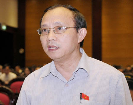 Hàng triệu người Việt ở nước ngoài đối mặt nguy cơ mất quốc tịch?