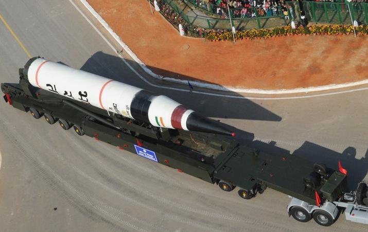 Trung Quốc choáng váng trước giàn vũ khí cực khủng của Ấn Độ