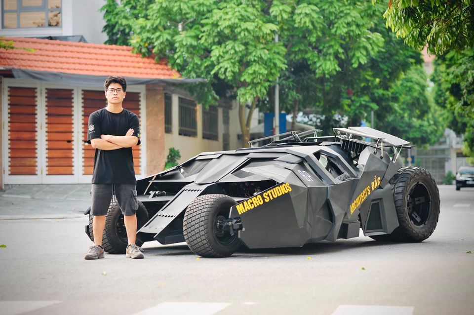 Với 500 triệu đồng: Sinh viên kiến trúc Hà Nội đã tạo ra chiếc Batmobile như trong phim viễn tưởng