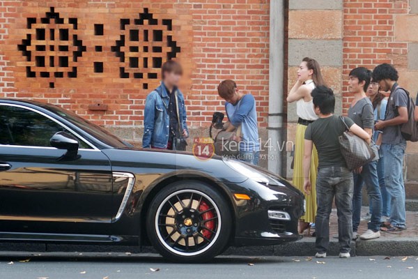 Hà Hồ nổi bật trên phố với siêu xe 10 tỷ mới tậu