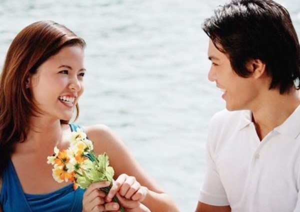 Chồng khôn với vợ, dại với gái