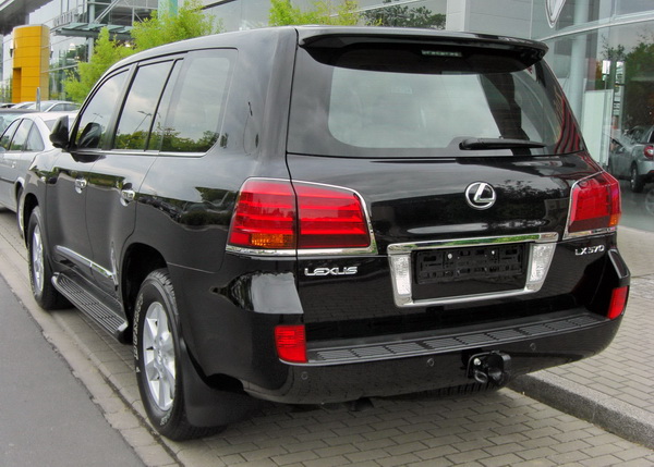 Một DN từ chối nhận 5 xe sang