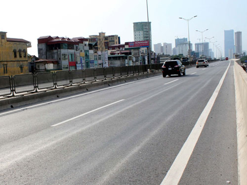 Đường lún lại đề xuất thưởng... 180 tỉ đồng!