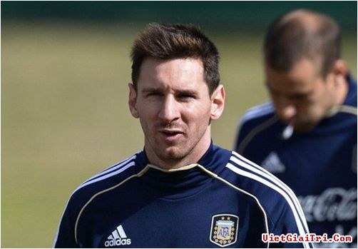 Messi nộp phạt hơn 5 triệu euro tiền trốn thuế