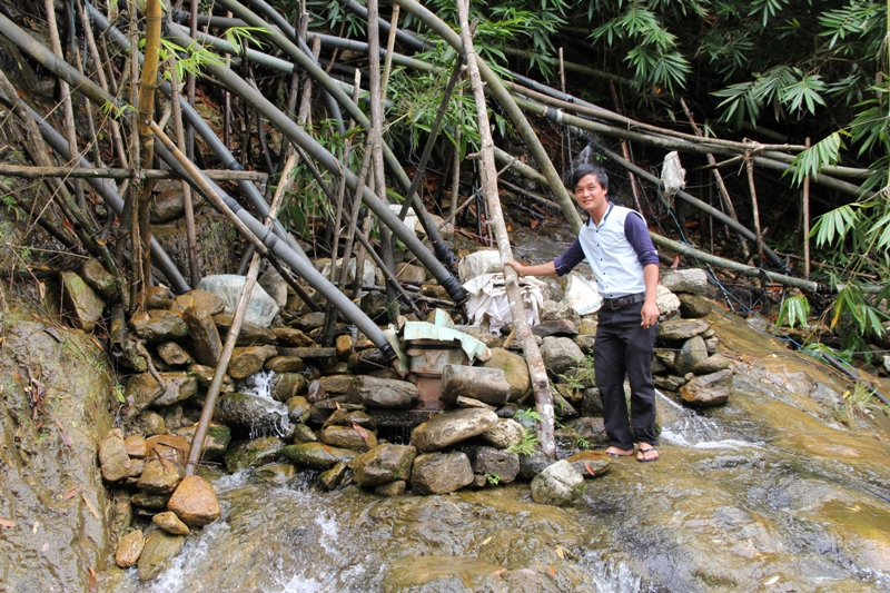 Chuyện lạ, một thôn có hàng chục “công trình thủy điện”