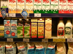Nga cấm một số sản phẩm sữa nhập khẩu từ Litva