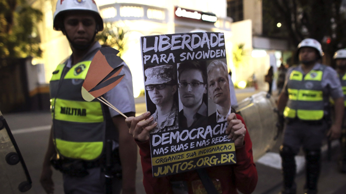 Edward Snowden được trao giải “Tình báo chính trực”