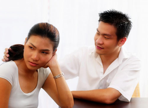 Chồng lăng nhăng với vợ hàng xóm