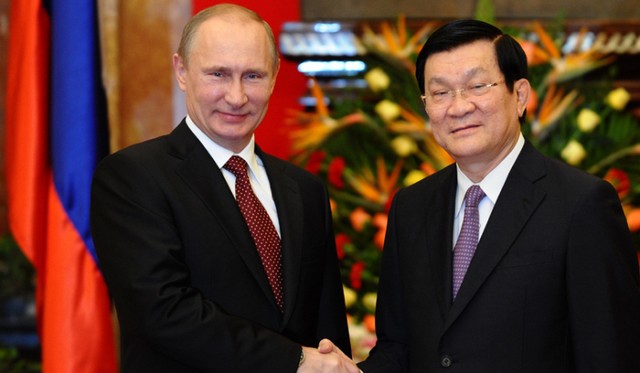 Tổng thống Putin: Nga sẽ bán thiết bị quân sự hiện đại cho VN