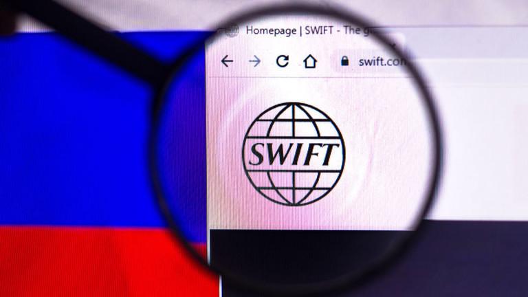 Đáp trả lệnh trừng phạt phương Tây, Nga cấm hệ thống thanh toán quốc tế SWIFT