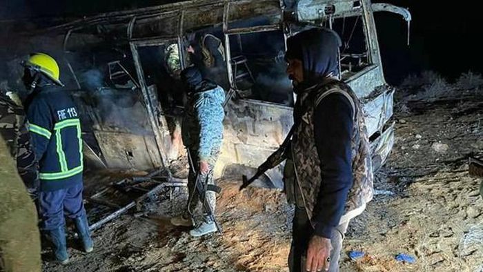 Syria: Tấn công nhằm vào đoàn xe chở binh sỹ, gần 30 người thiệt mạng