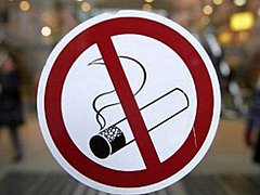 Nga: Phạt nặng đối với hành vi hút thuốc lá nơi công cộng