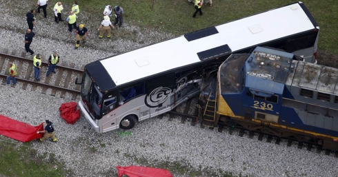 Tàu hỏa va chạm với xe bus tại Nga, ít nhất 5 người tử vong