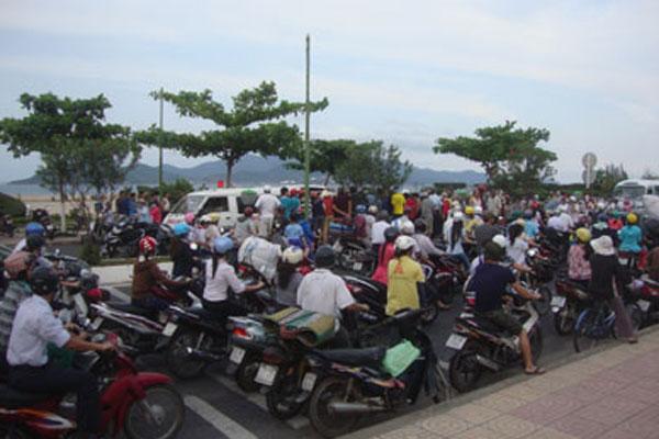 Đứng xem tai nạn, 51 người ở Phú Thọ trở thành F1