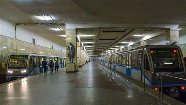 Moskva: Tàu tạm ngưng lưu  thông trên đoạn đường tàu điện ngầm Arbat-Pokrovskaya