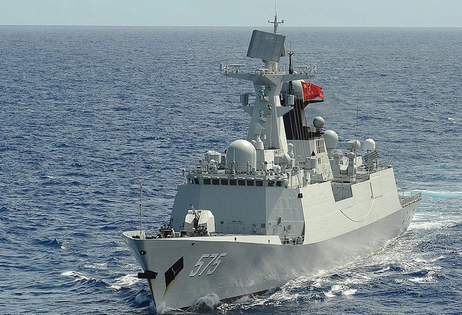 Máy bay, tàu chiến Trung Quốc áp sát đường trung tuyến với Đài Loan