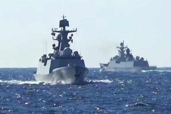 Tàu chiến Nga, Trung Quốc lần đầu tuần tra chung ở Thái Bình Dương