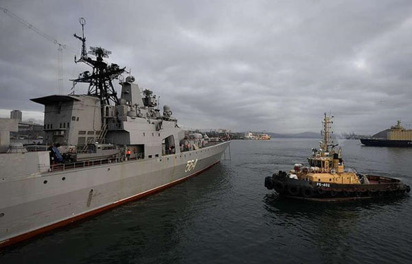 Ba tàu hải quân Nga cập cảng Philippines giữa căng thẳng Biển Đông