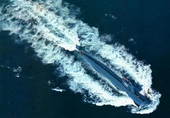 Trung Quốc khoe lần đầu tiên bắn đồng loạt 4 quả tên lửa từ tàu ngầm