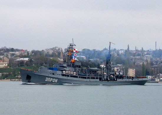 Hải quân Nga lần đầu tập trận cùng tàu NATO trong 10 năm