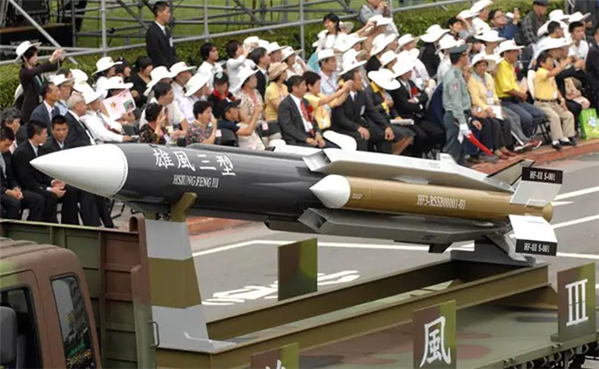Đài Loan đẩy mạnh phát triển tên lửa đề phòng Trung Quốc