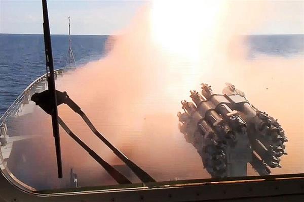 Tàu chiến trang bị tên lửa Kalibr của Nga trực chiến 24/7 ở Địa Trung Hải