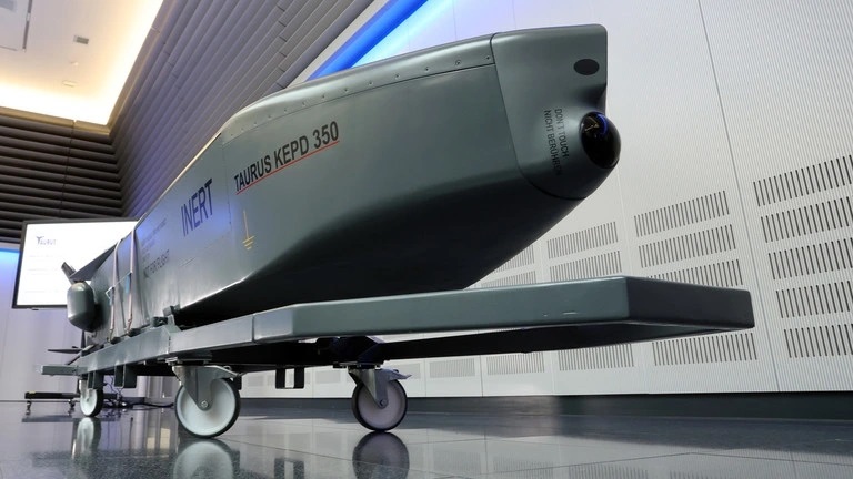 Nga đe dọa tấn công Đức nếu Ukraine dùng tên lửa Taurus bắn vào mục tiêu Nga