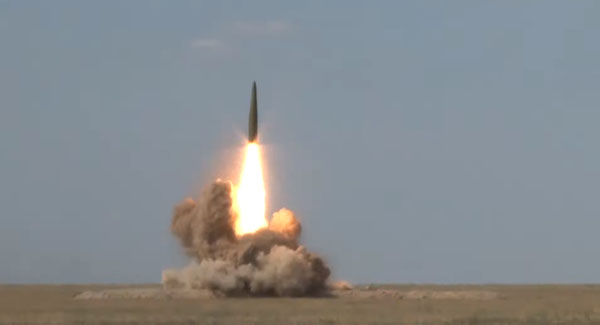 Quân đội Nga công bố video thử nghiệm tên lửa Iskander