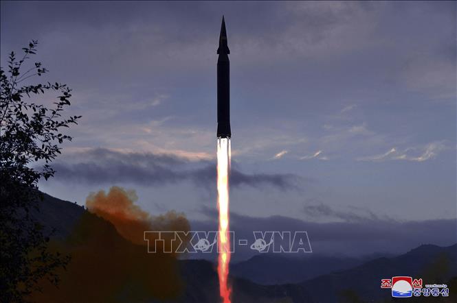 Triều Tiên xác nhận bắn thử tên lửa siêu thanh mới