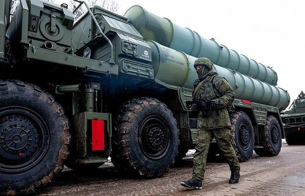 Lần đầu tiên Nga đưa tên lửa S-400 ra nước ngoài tập trận