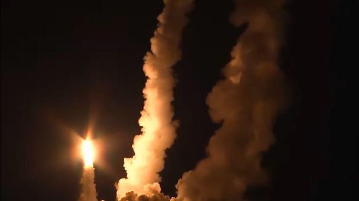 Thử tên lửa siêu thanh xong, Nga phóng tiếp bốn tên lửa đạn đạo