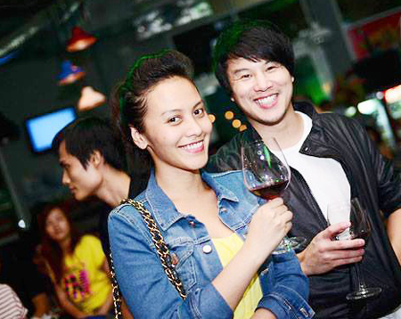 Rò rỉ thông tin gia thế 